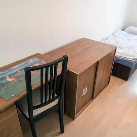 Spacious With Amazing Castle View